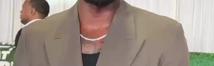 如果能回到06年！韦德：我想要回我的膝盖 但长到膝盖的白T不要了